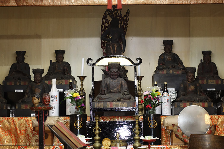 閻魔大王・十王修復後設置